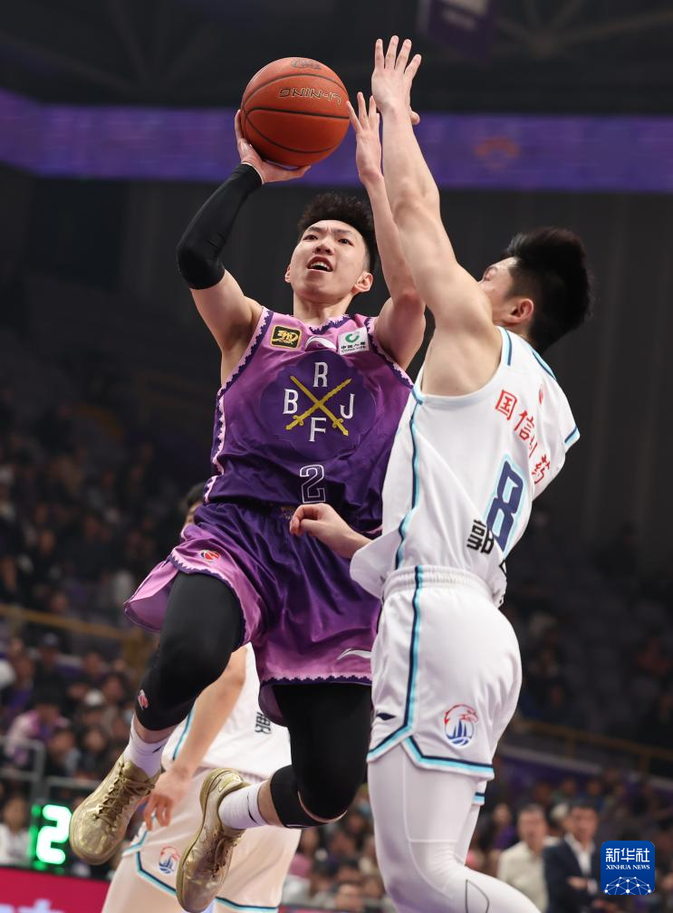 九游官网关于赛后CBA常规赛焦点战，犹他爵士单刀错失，引发热议，轮换策略成焦点的信息